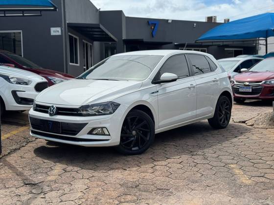 VOLKSWAGEN POLO 1.0 200 TSI HIGHLINE AUTOMÁTICO